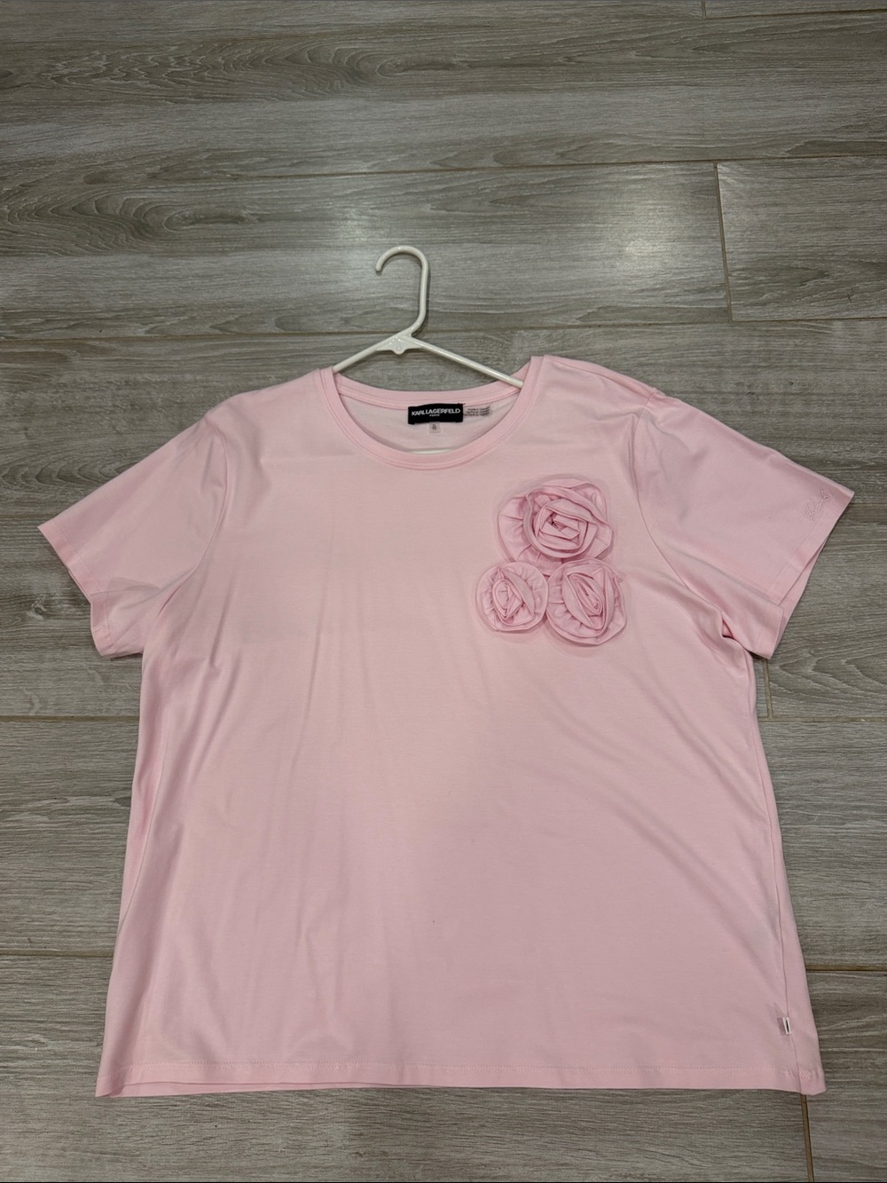 Karl Lagerfeld Light Pink Short Sleeve Tee with Rosette Appliqués XL